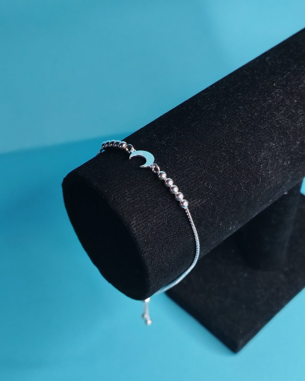 Pulsera Ajustable Bolitas Luna Con Tallado De Estrella