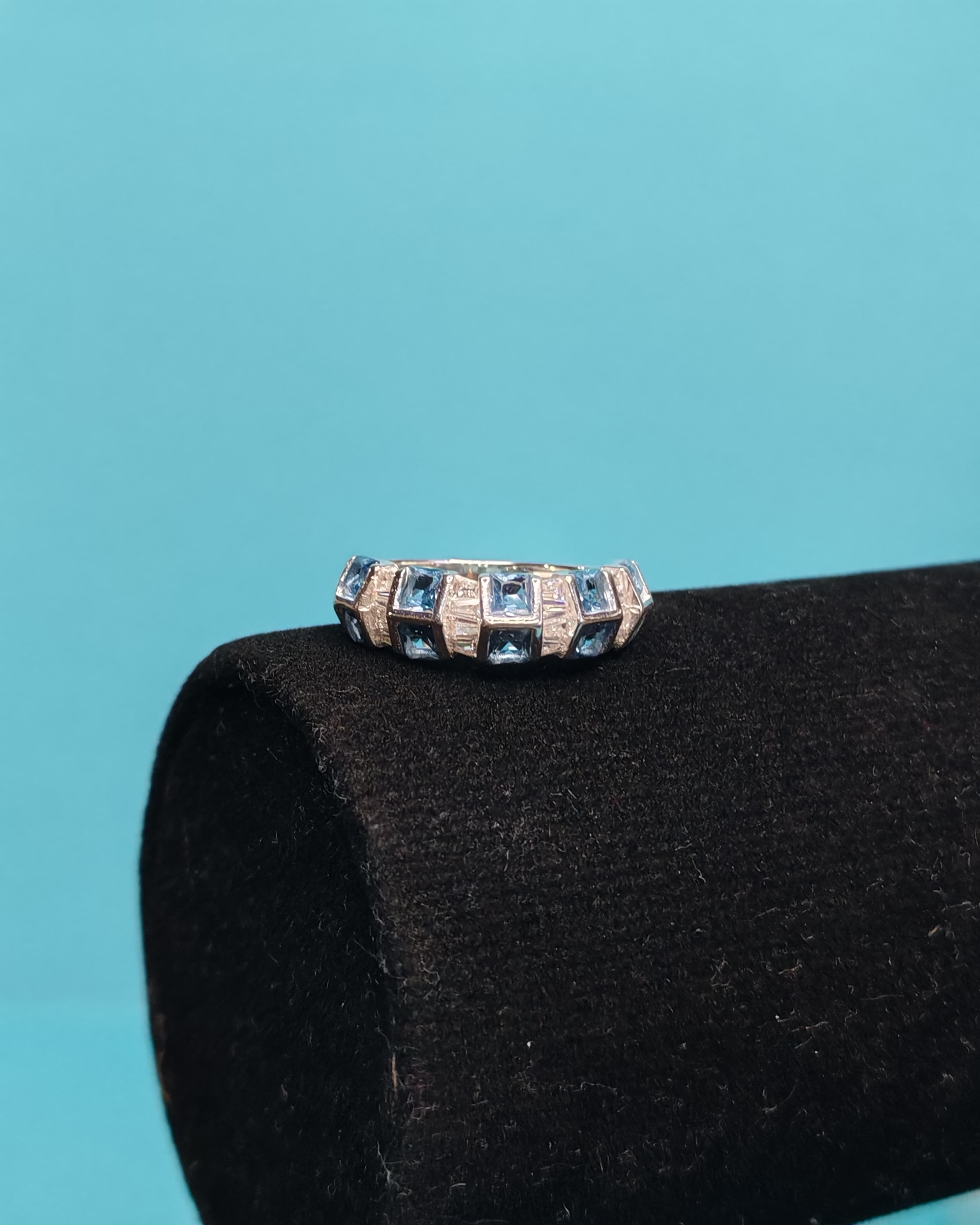 Anillo Celeste y Blanco
