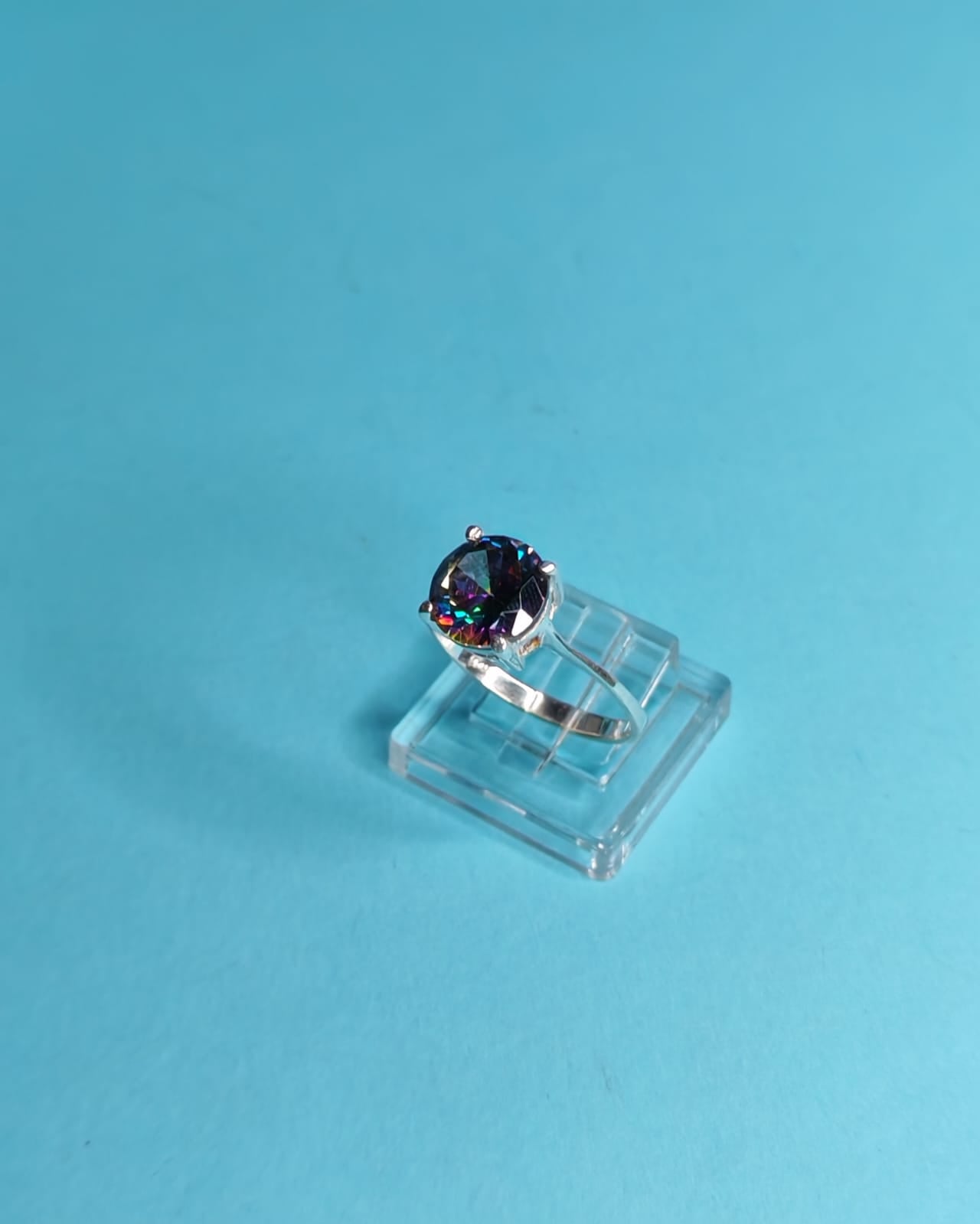 Anillo Solitario Tornasol Oscuro Talla 17