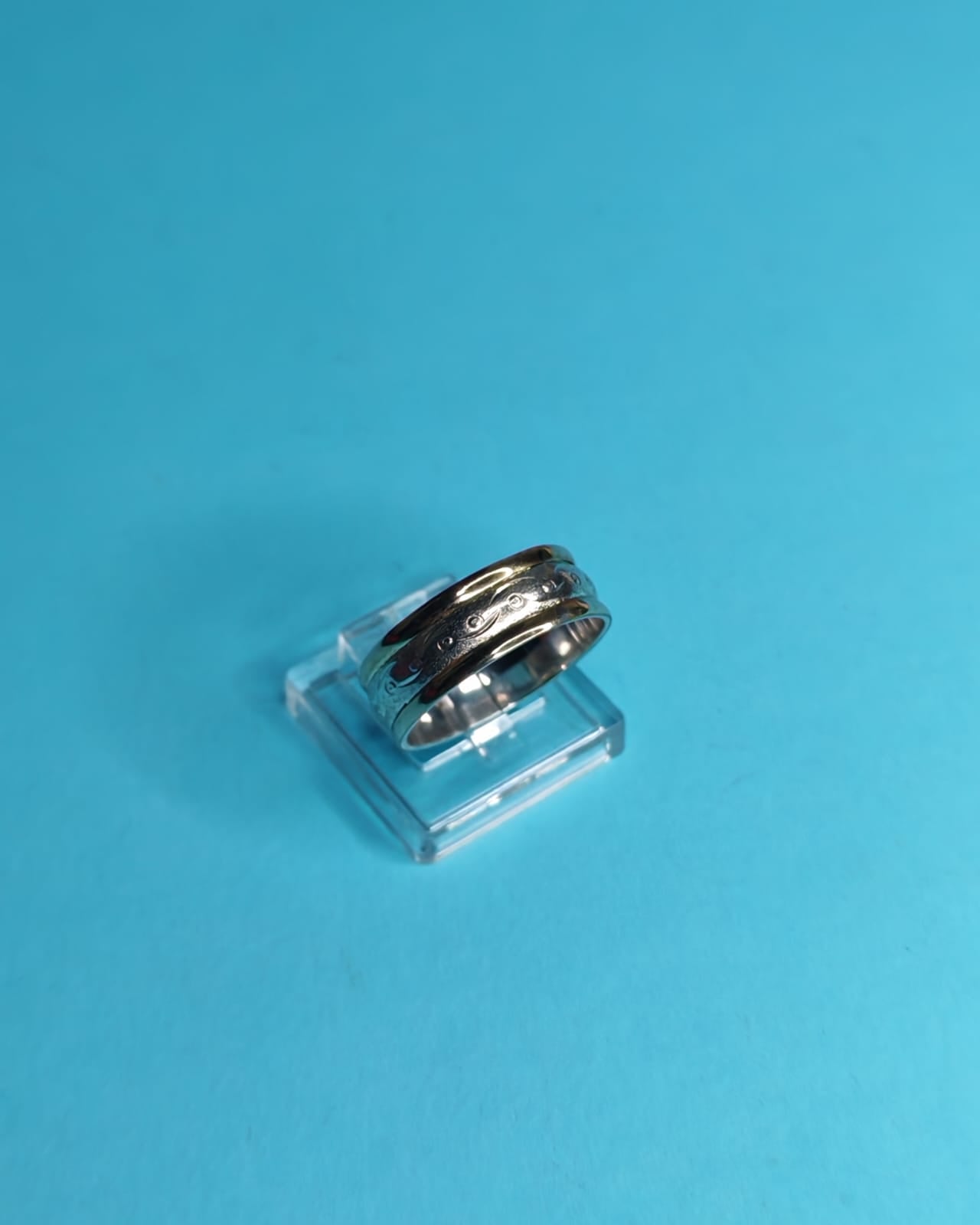 Anillo De Compromiso Plata Con Oro Medio Punto Talla 18