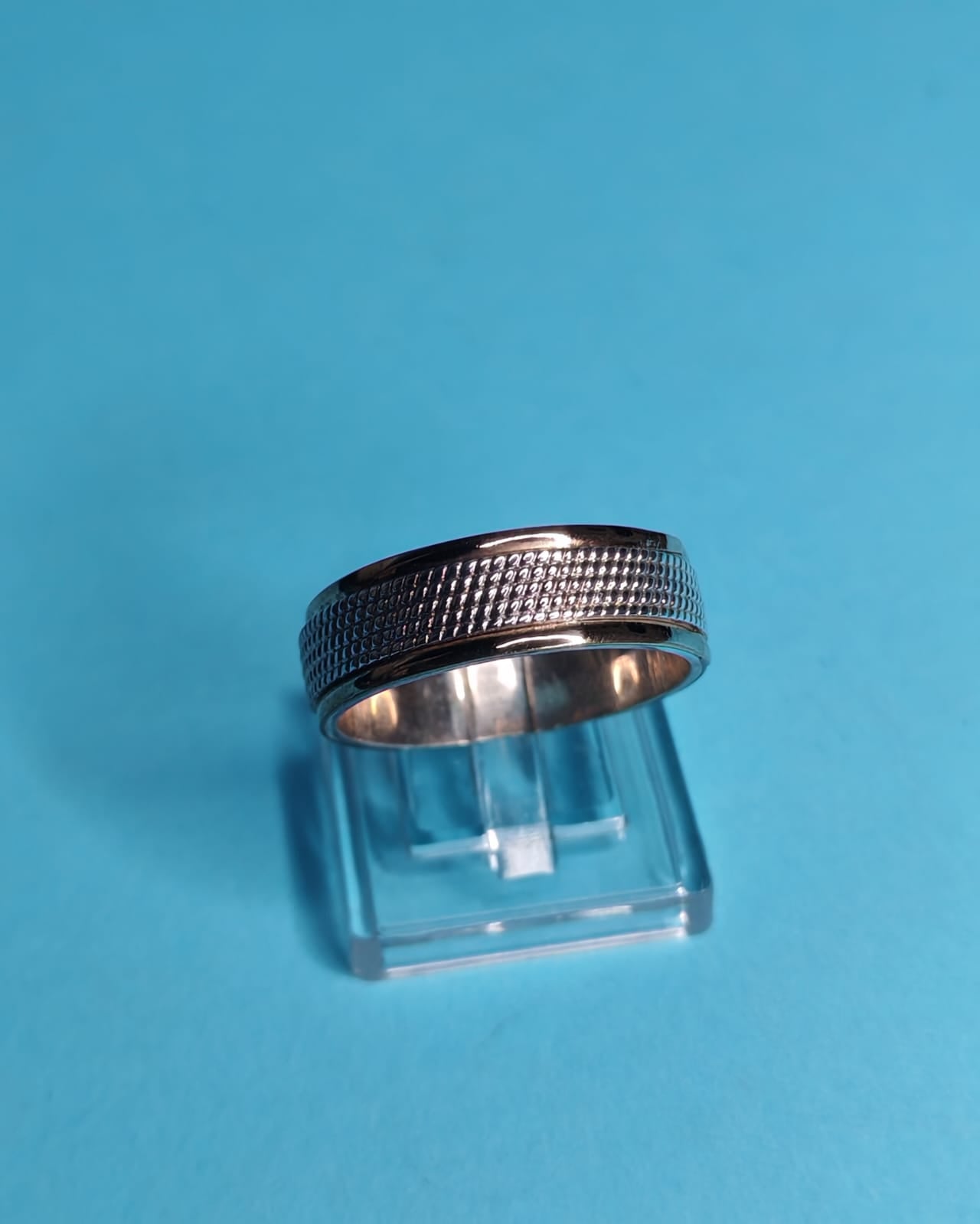 Anillo De Compromiso Plata Con Oro Trenzado Talla 22
