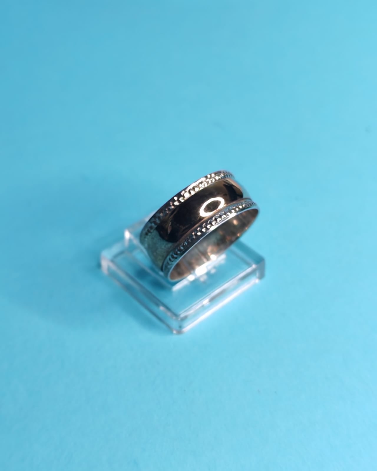 Anillo De Compromiso Oro Con Plata Circulos Talla 18