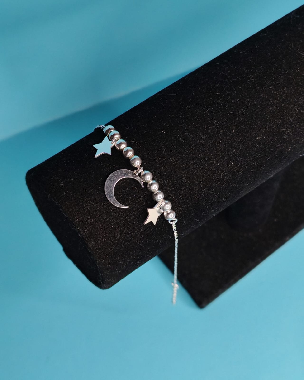 Pulsera Bolitas Con Estrrellas Y luna Central