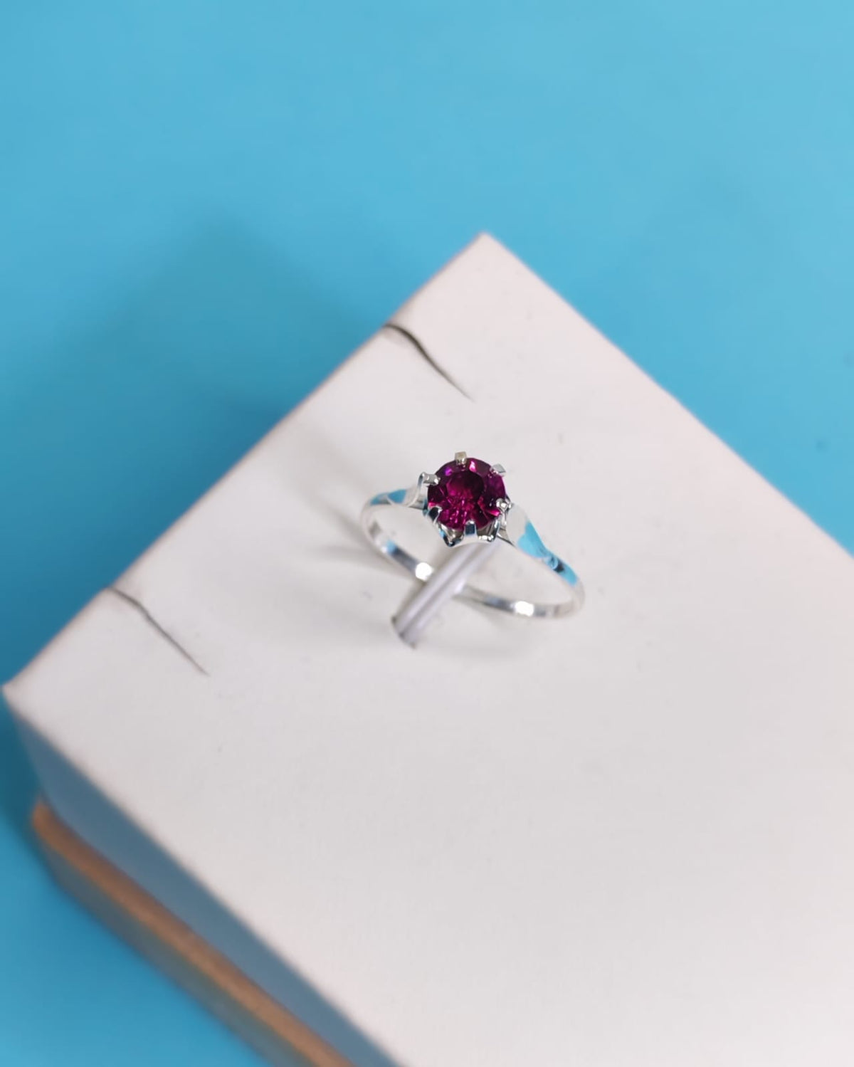 Anillo Circon Central Fucsia