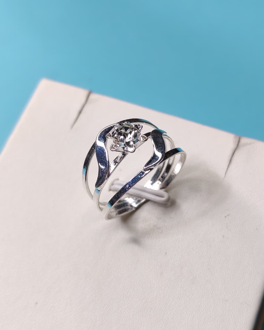 Anillo Curvo Circon Blanco