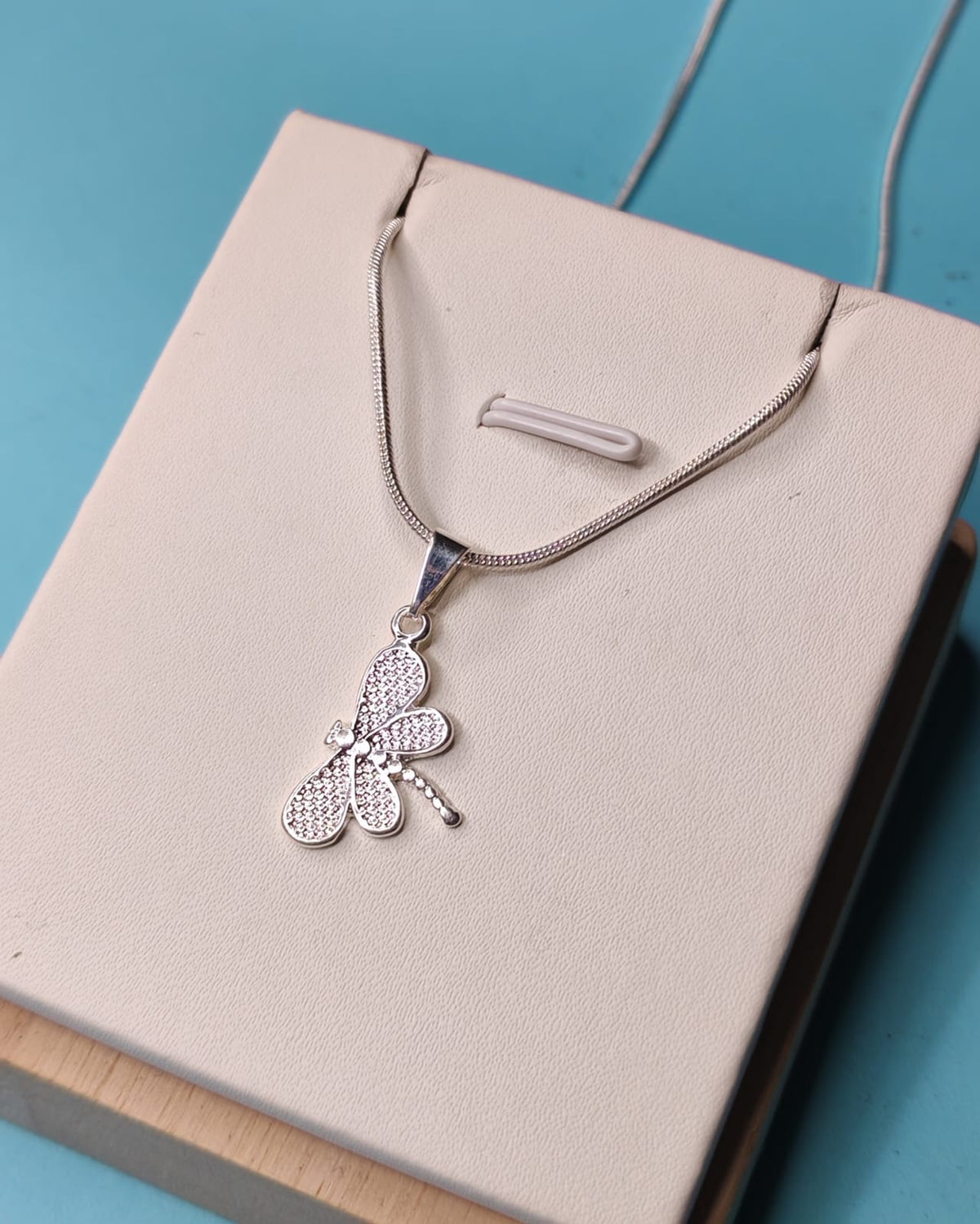 Collar Libelula