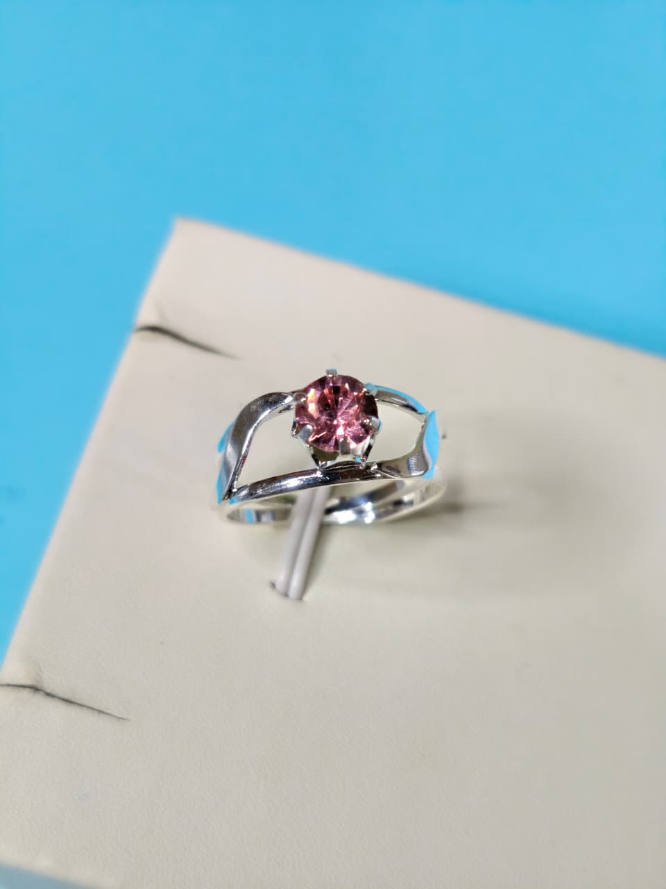 Anillo Cruzado Circon Rosa