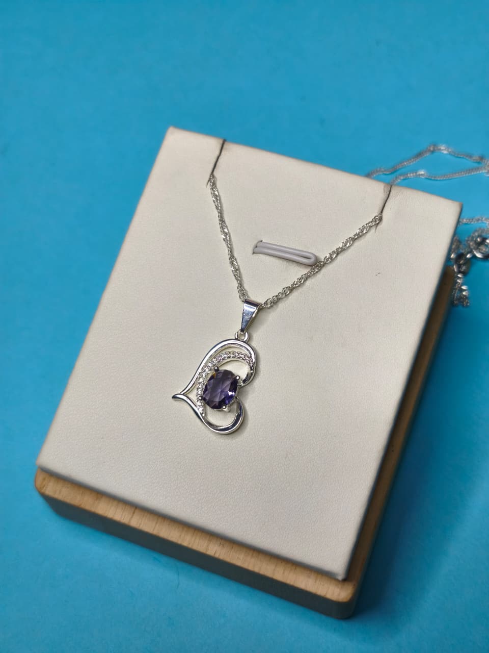 Collar Corazon Morado Linea Microcircones