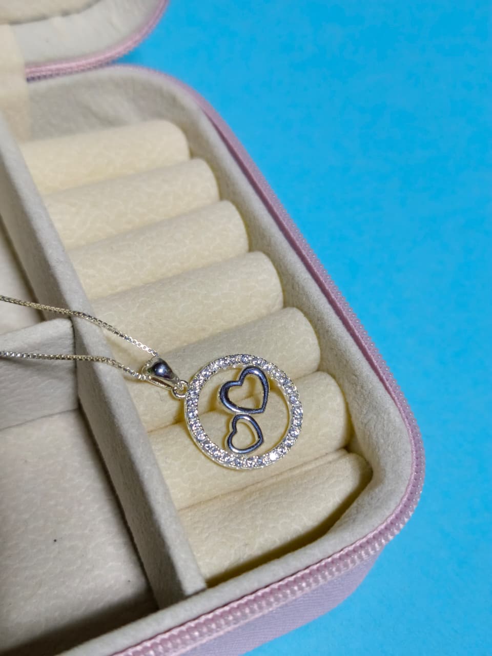Collar Doble Corazon Con Circulo De Microcircones