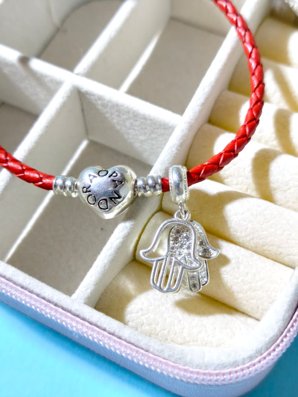 Pulsera Cuero Rojo Cierre Corazon Con Charms Mano de Fatima